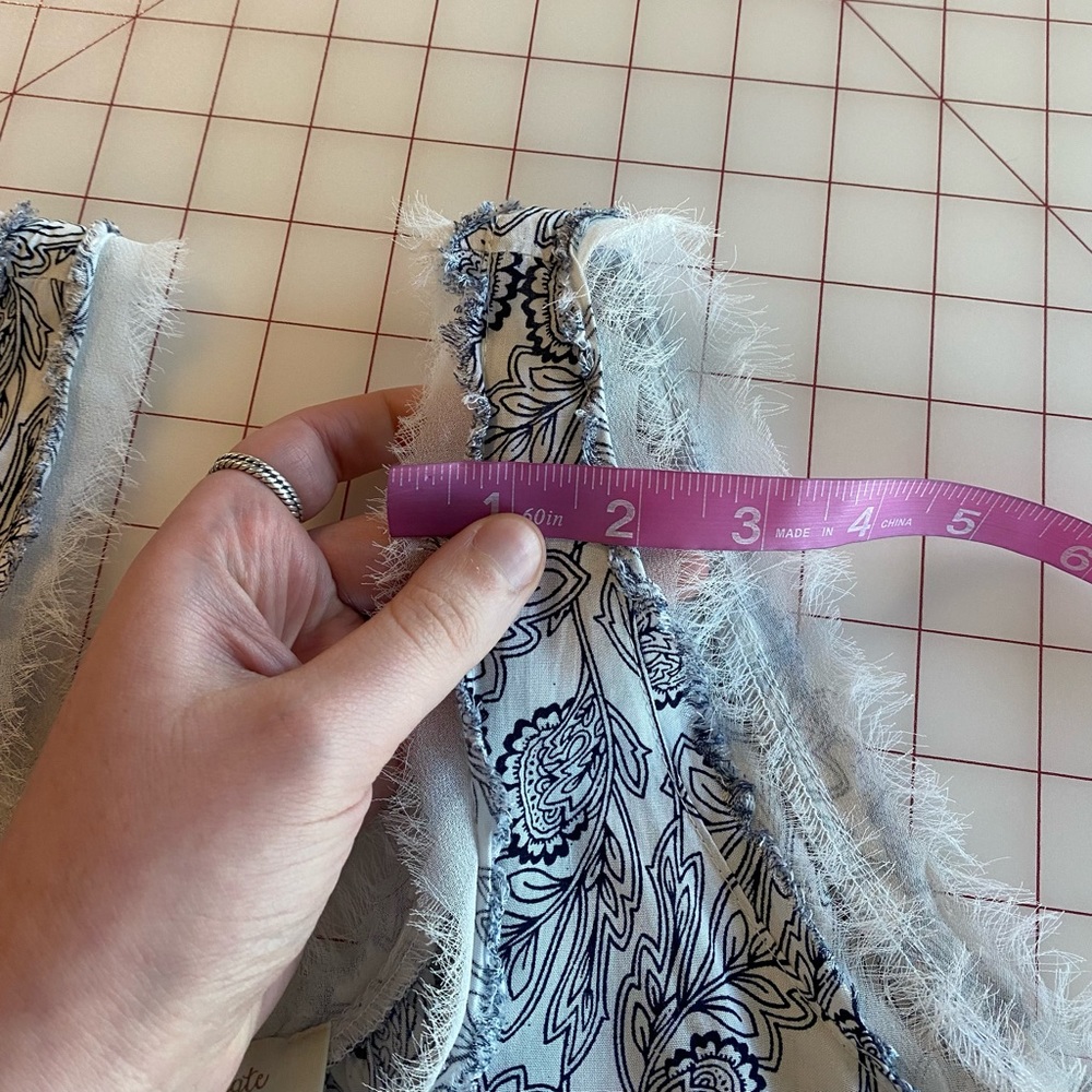 Altar’d State size xs light blue & white feather lace lined boho tank top - Picture 5 of 16